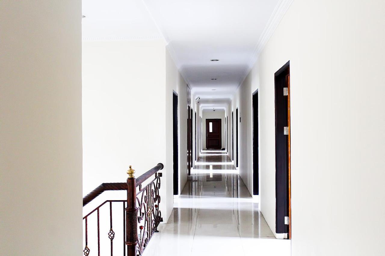 Emerald Hotel